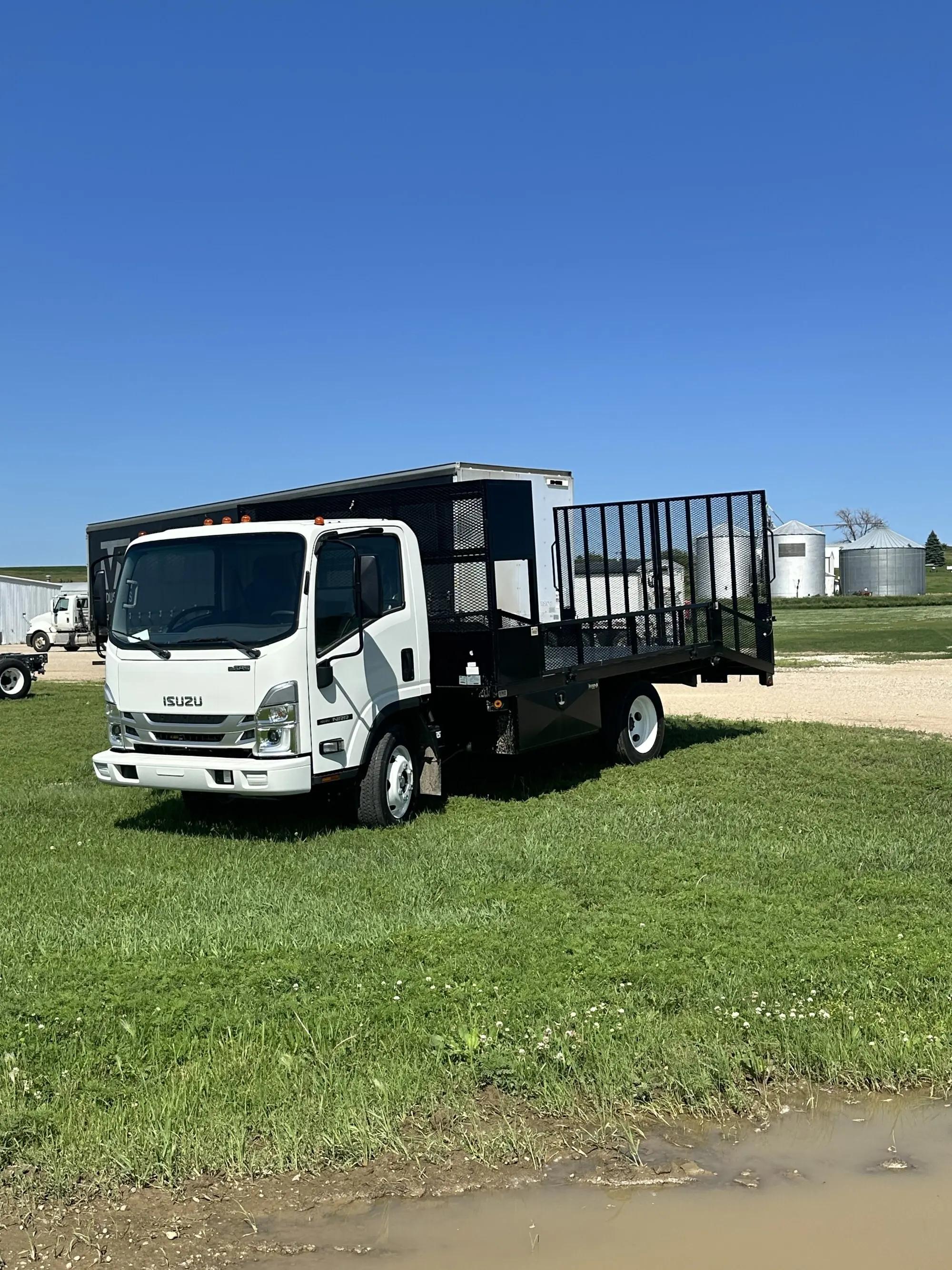 2024 Isuzu NRR