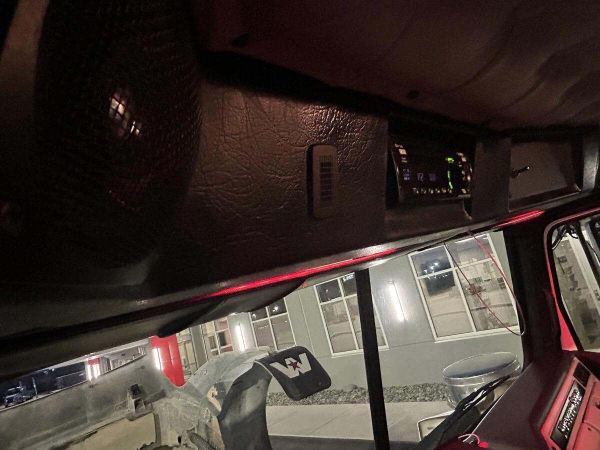 2022 Western Star 4900 — photo 27