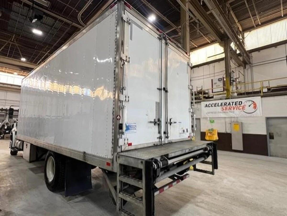 2019 International 4300 in Philadelphia, PA — photo 7