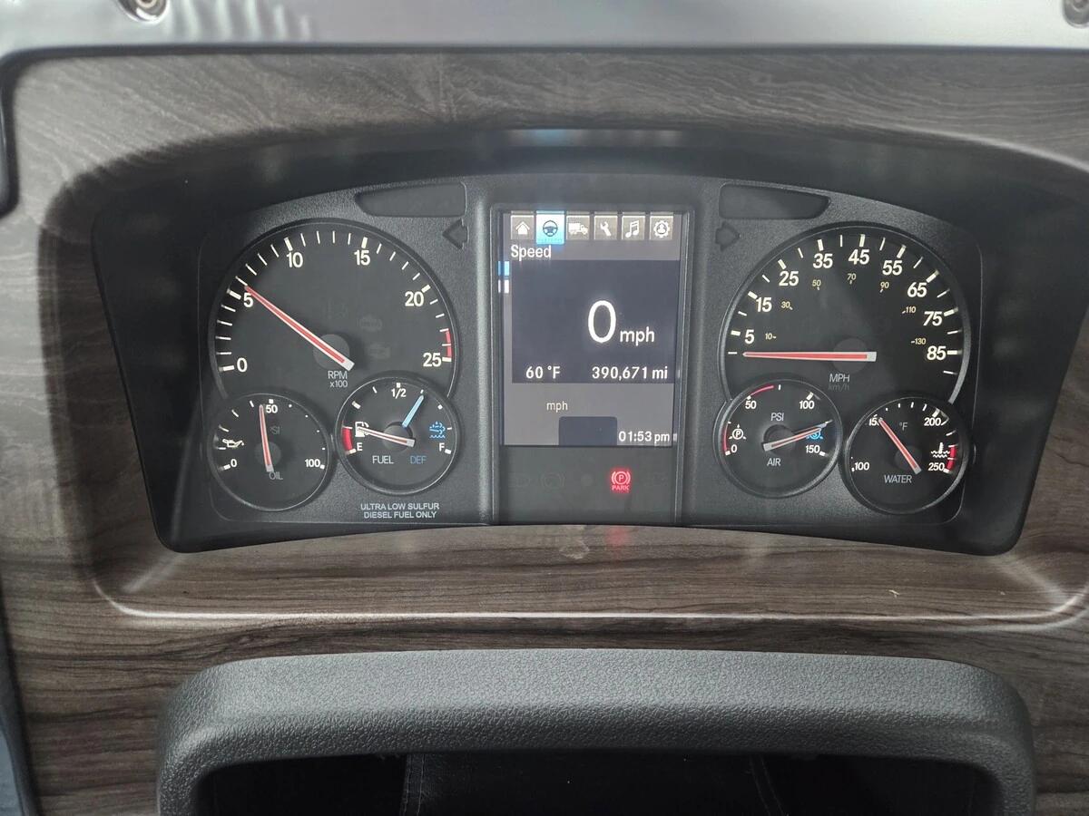 2022 Western Star 49X — photo 9