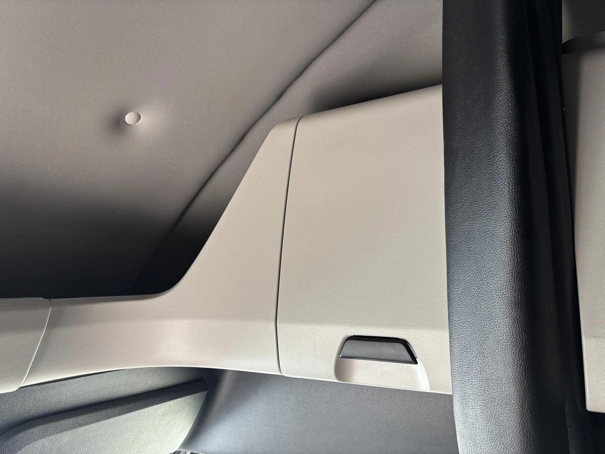 2025 Freightliner Cascadia — photo 21