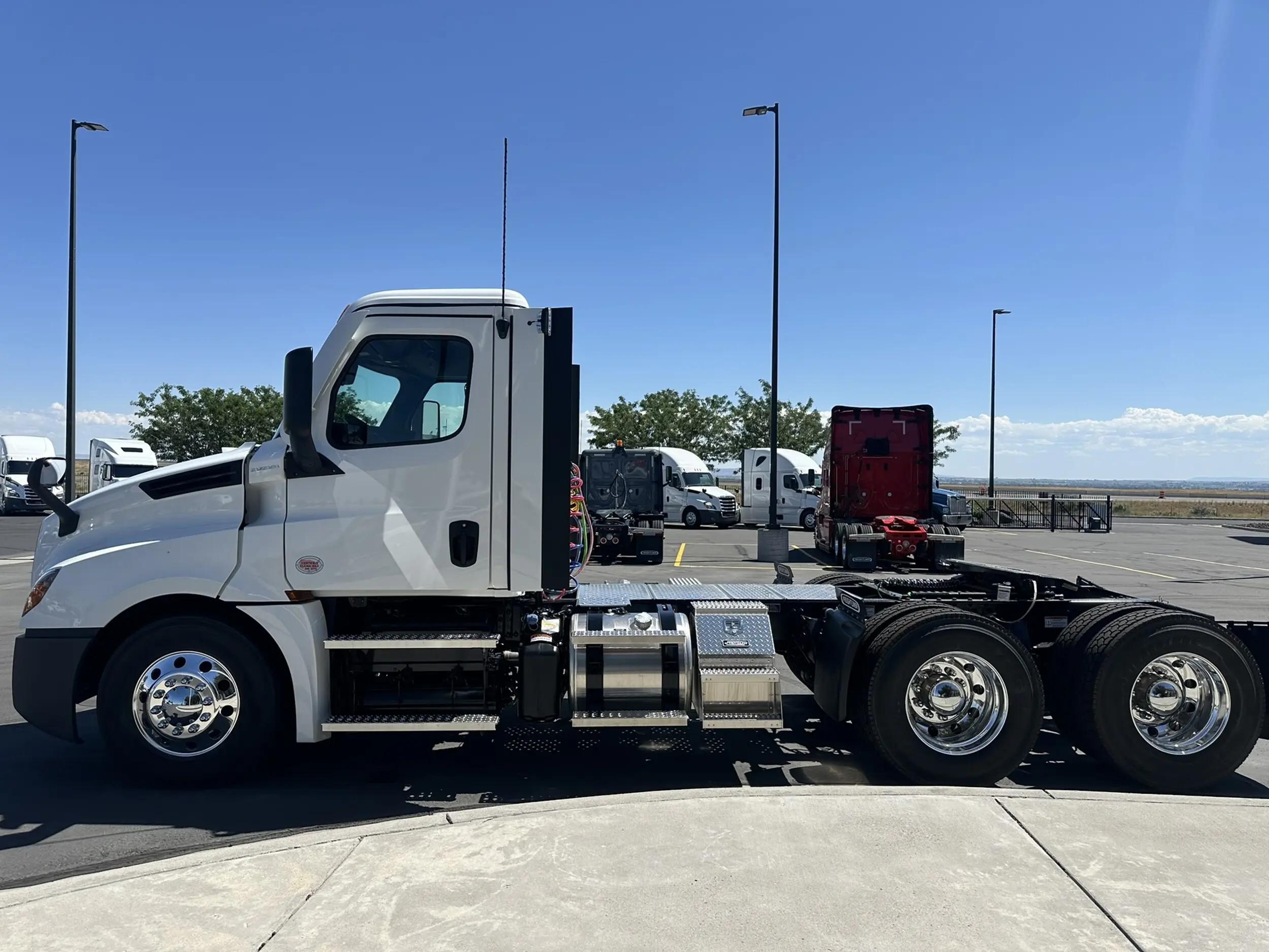 2026 Freightliner Cascadia in Twin Falls, ID — photo 6