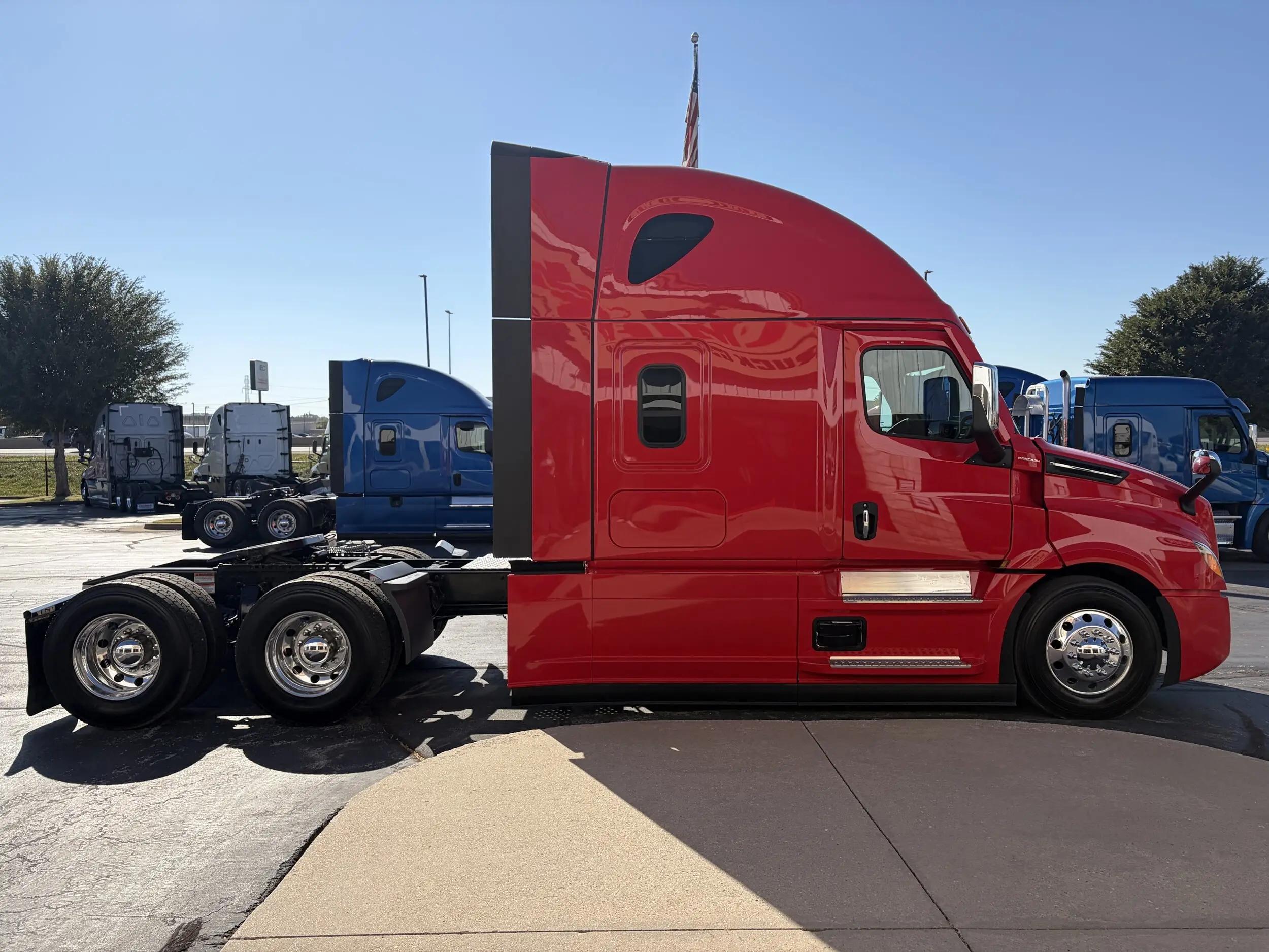 2026 Freightliner Cascadia in Oklahoma City, OK — photo 7