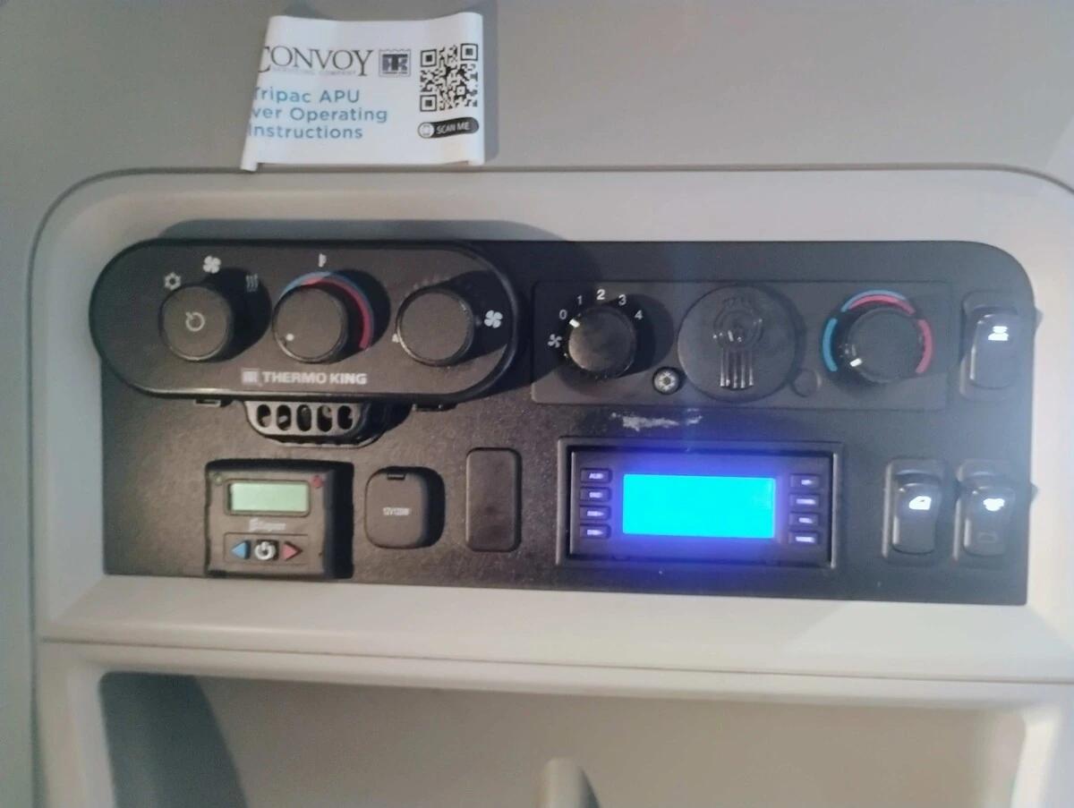 2023 Kenworth T680 — photo 21