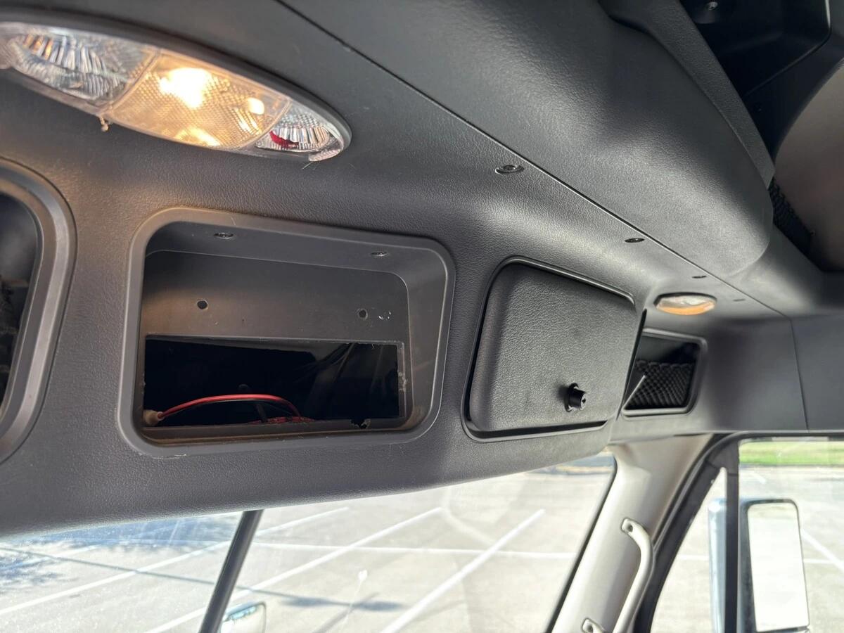 2018 Freightliner Cascadia — photo 22