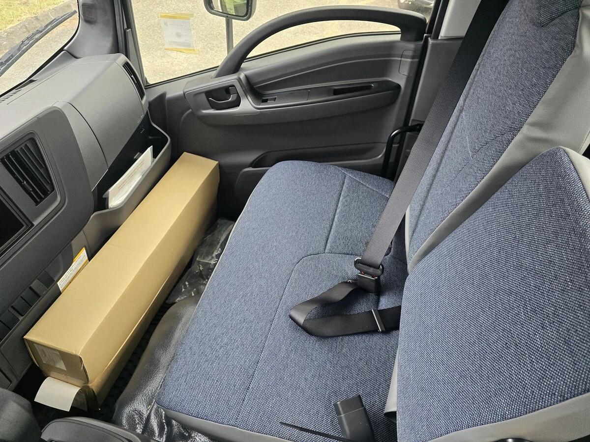 2025 Isuzu NRR in Danbury, CT — photo 4