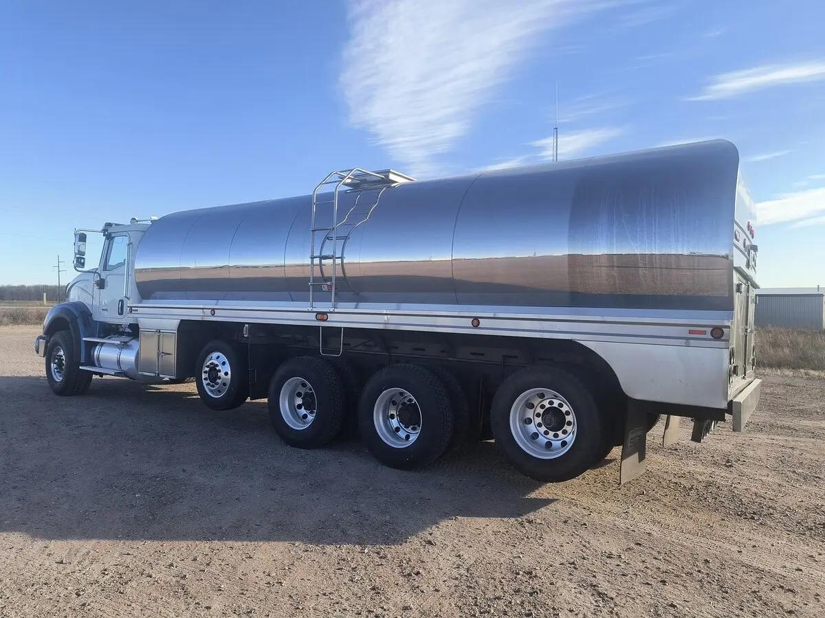 2020 International HX in Marshfield, WI — photo 2