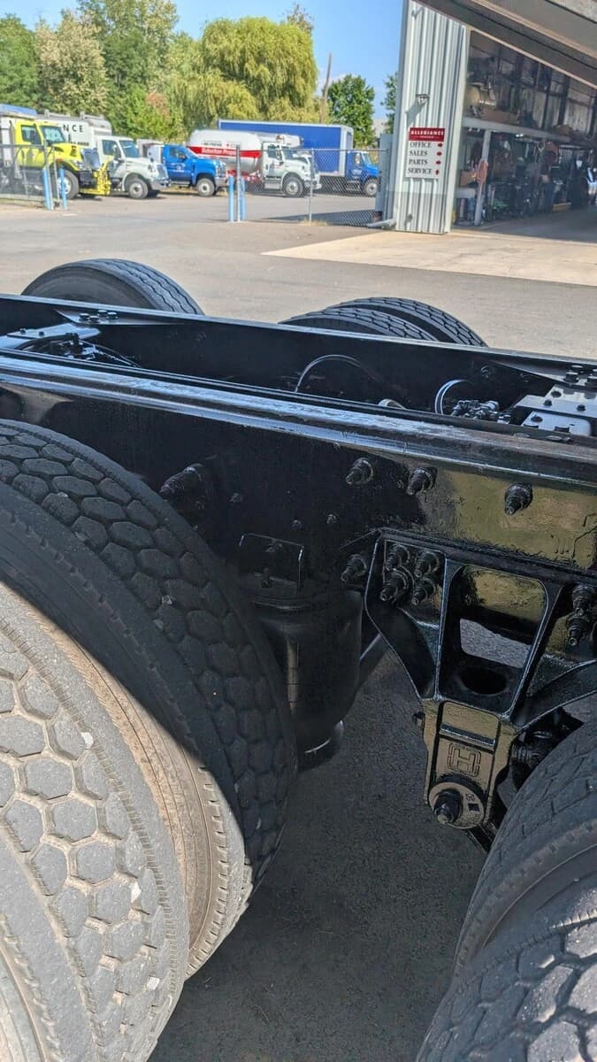 2019 International HX in Warminster, PA — photo 31