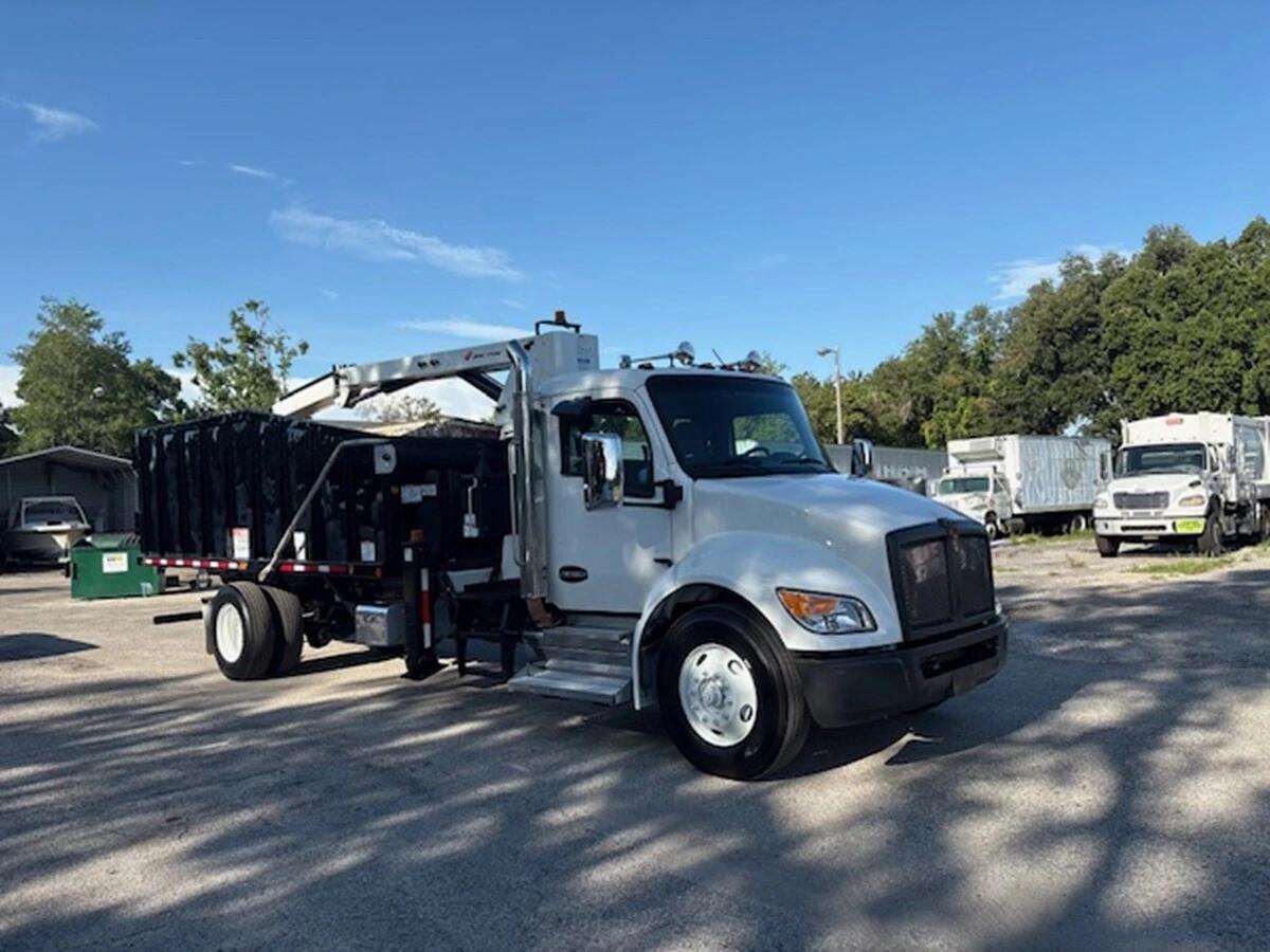 2024 Kenworth T380 in Barrington, NH — photo 3