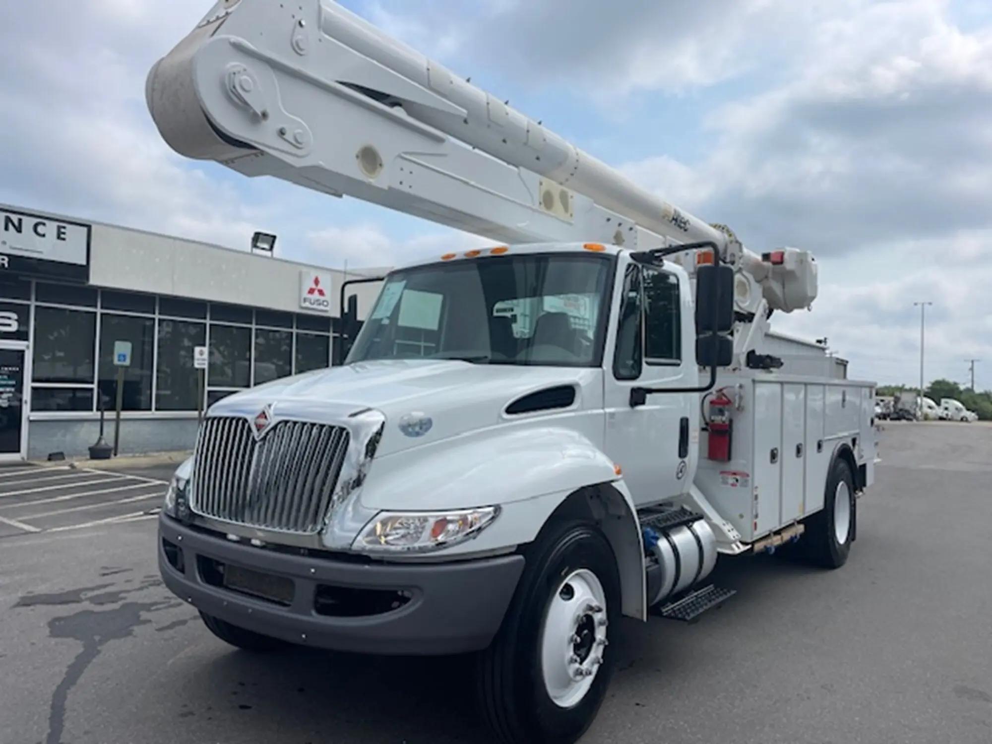 2019 International 4300 in Barrington, NH