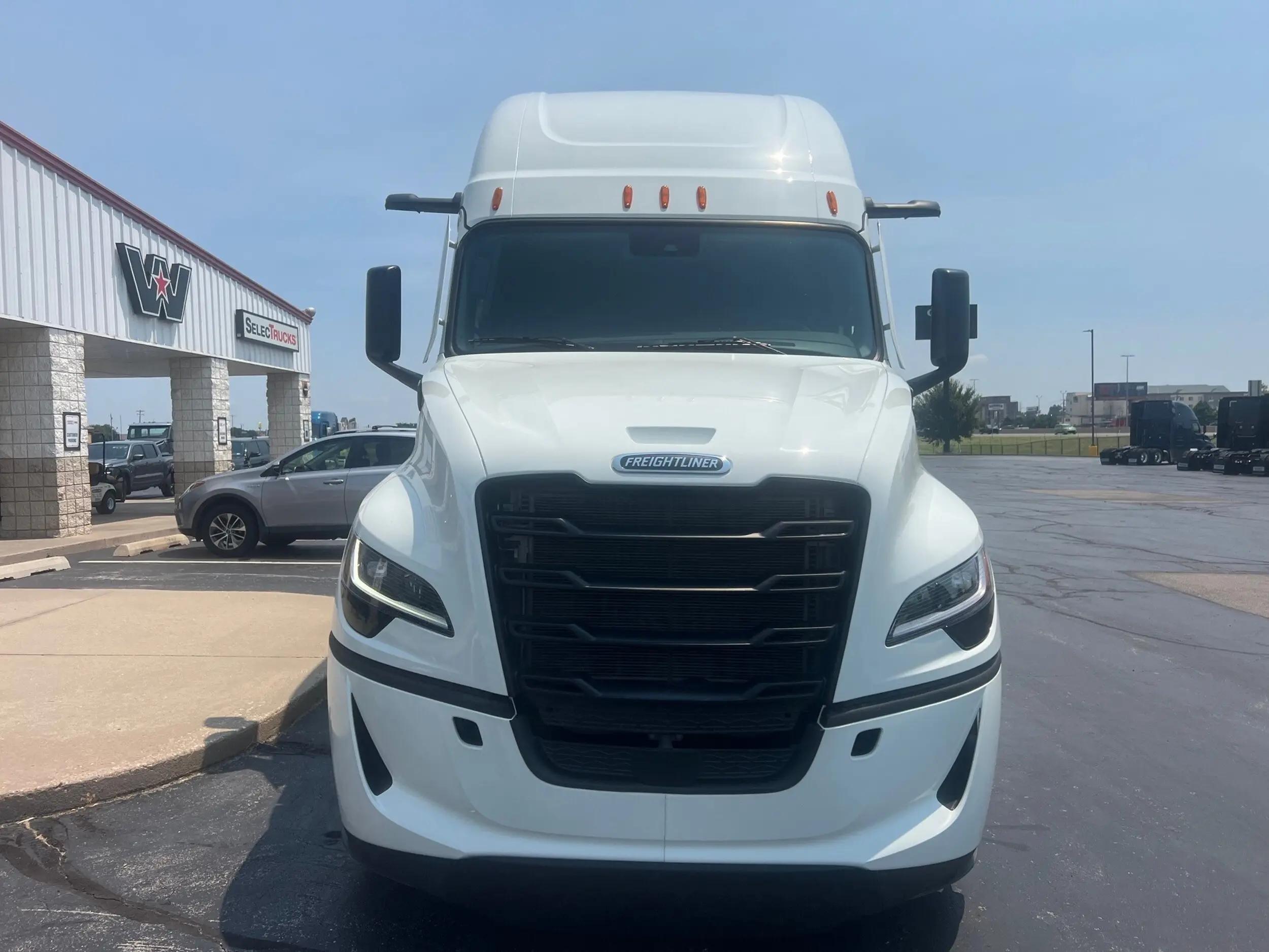 2026 Freightliner Cascadia in Oklahoma City, OK — photo 7