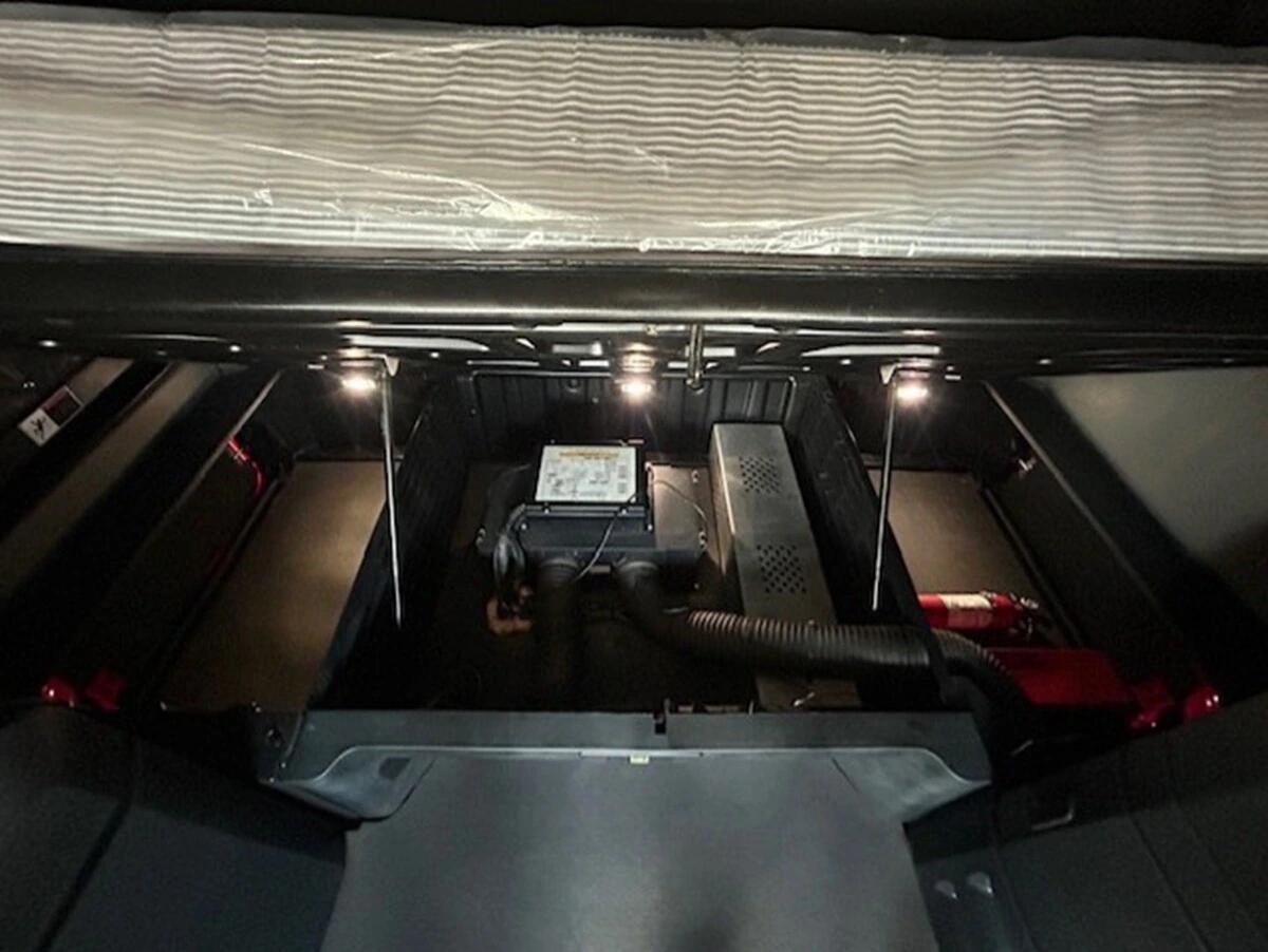 2022 Freightliner Cascadia — photo 19