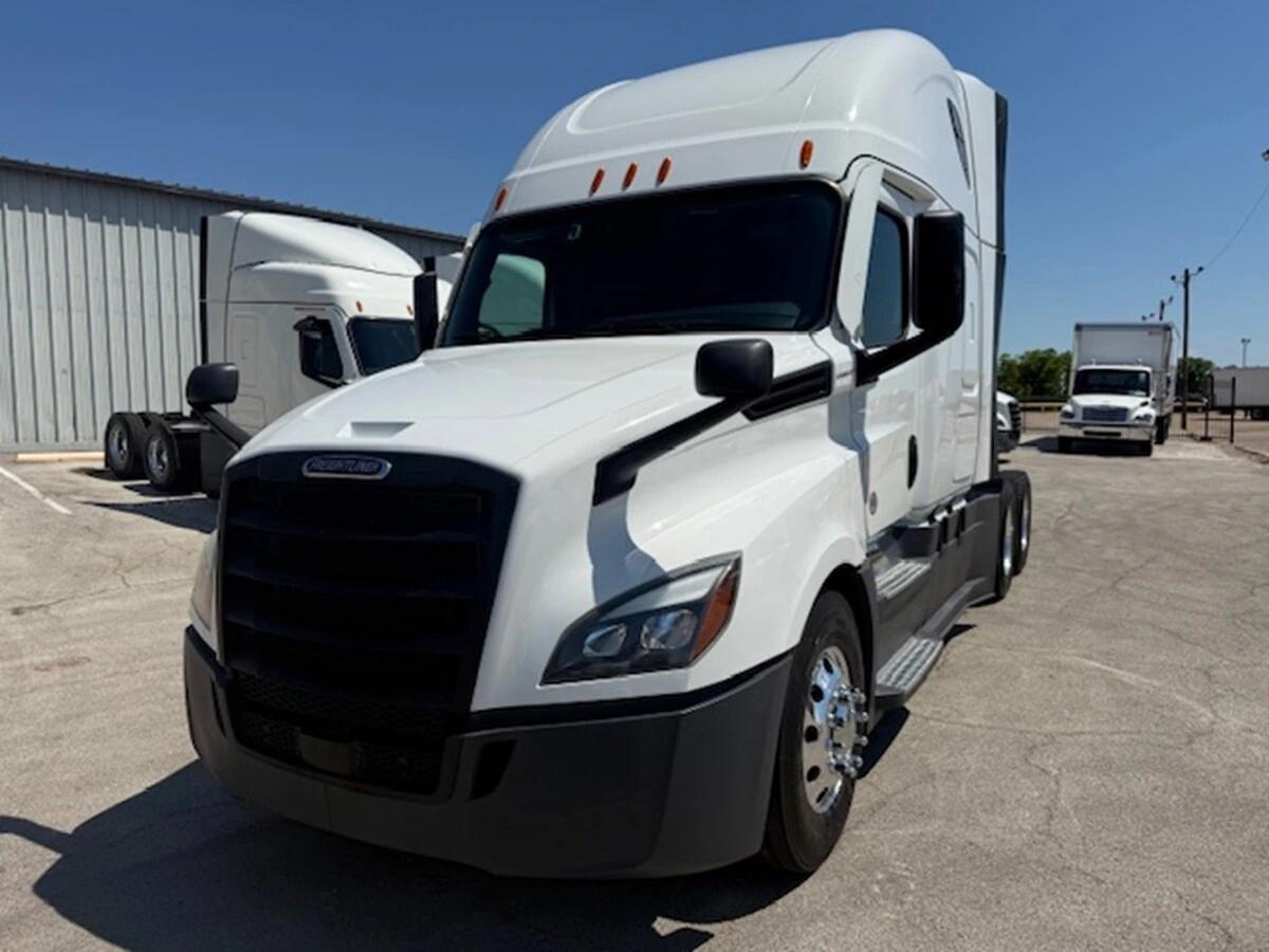2024 Freightliner Cascadia