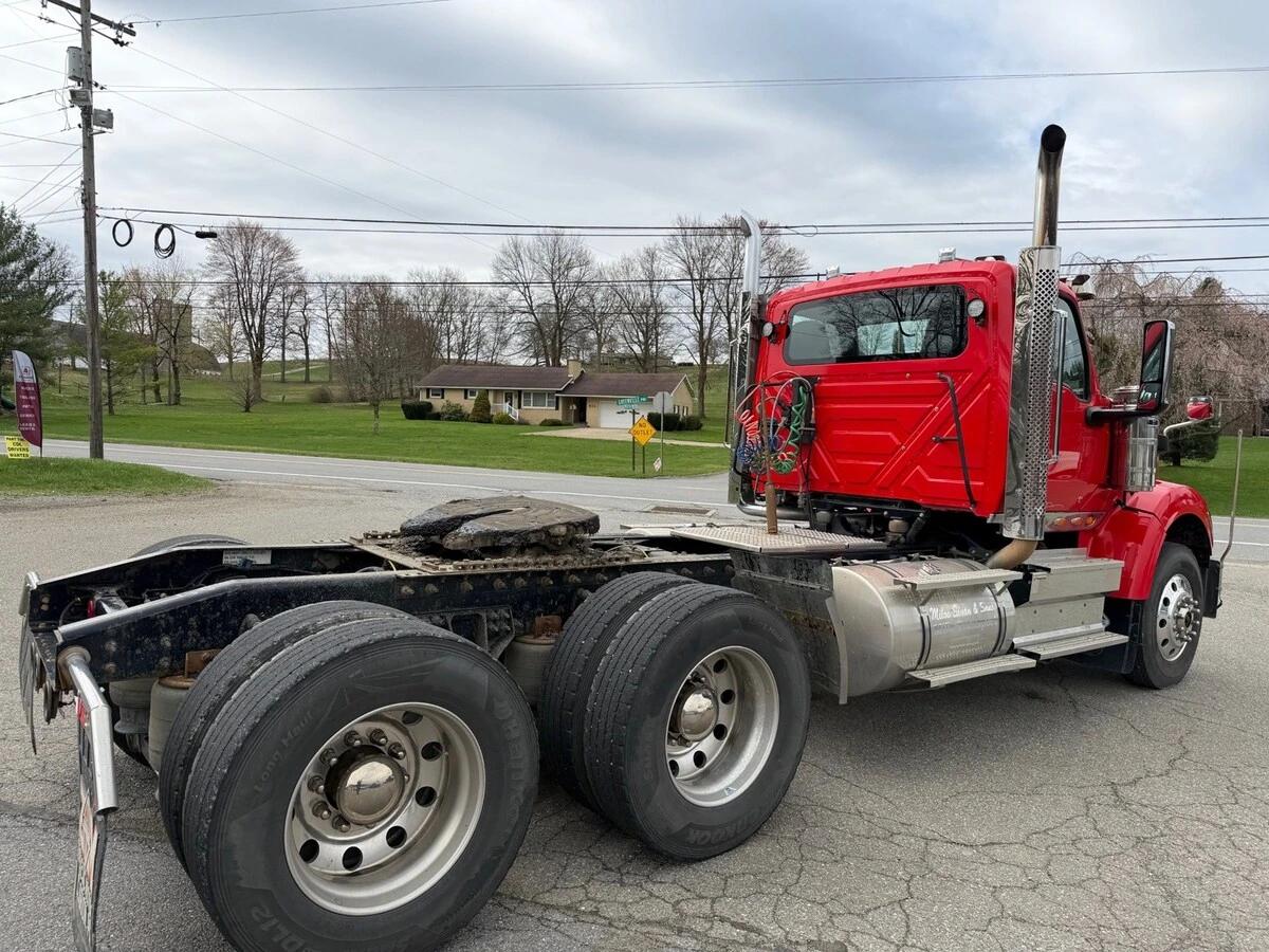 2023 International HX in Clarion, PA — photo 3