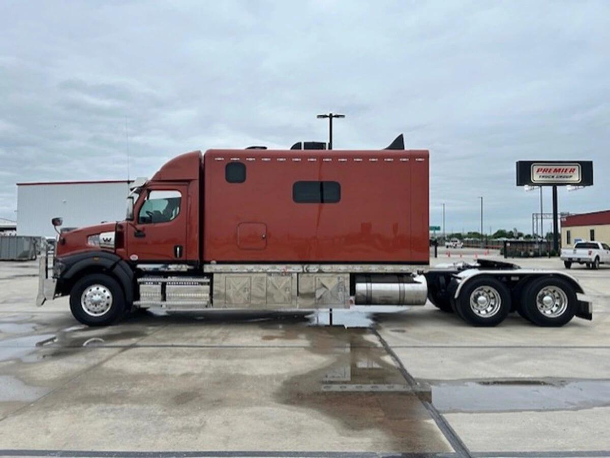 2025 Western Star 49X — photo 2