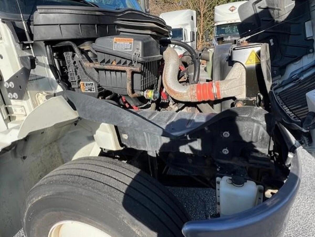2021 International MV in Murray, KY — photo 8