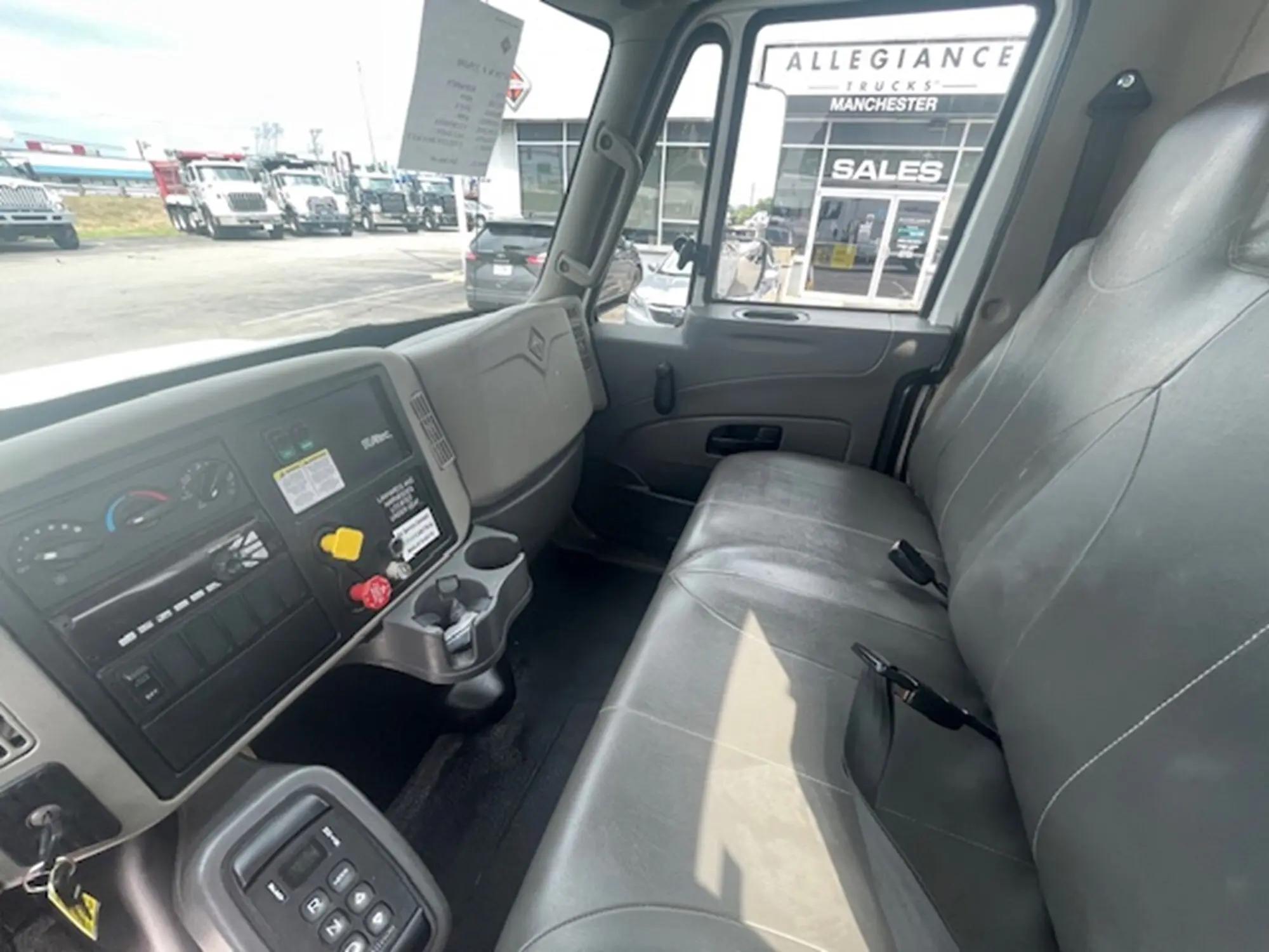 2019 International 4300 in Barrington, NH — photo 22