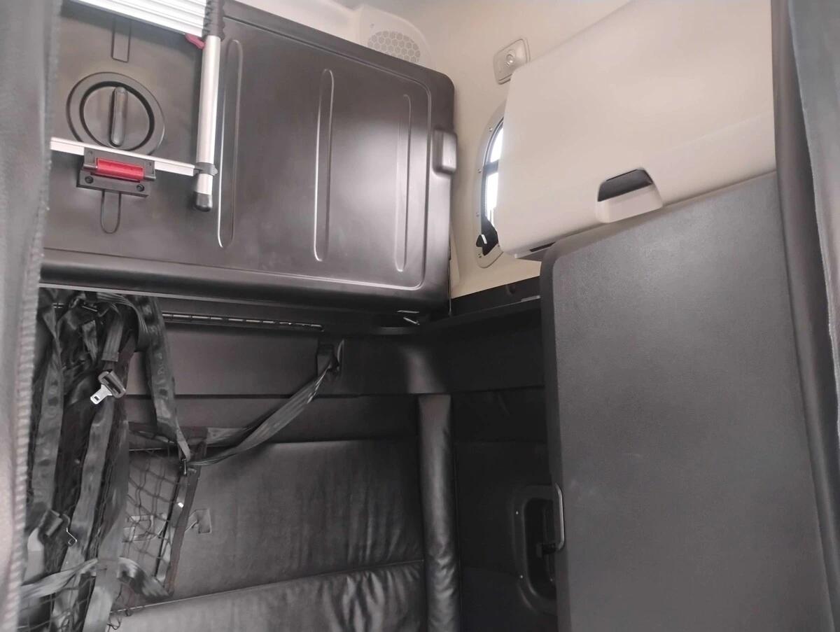 2025 Freightliner Cascadia — photo 22