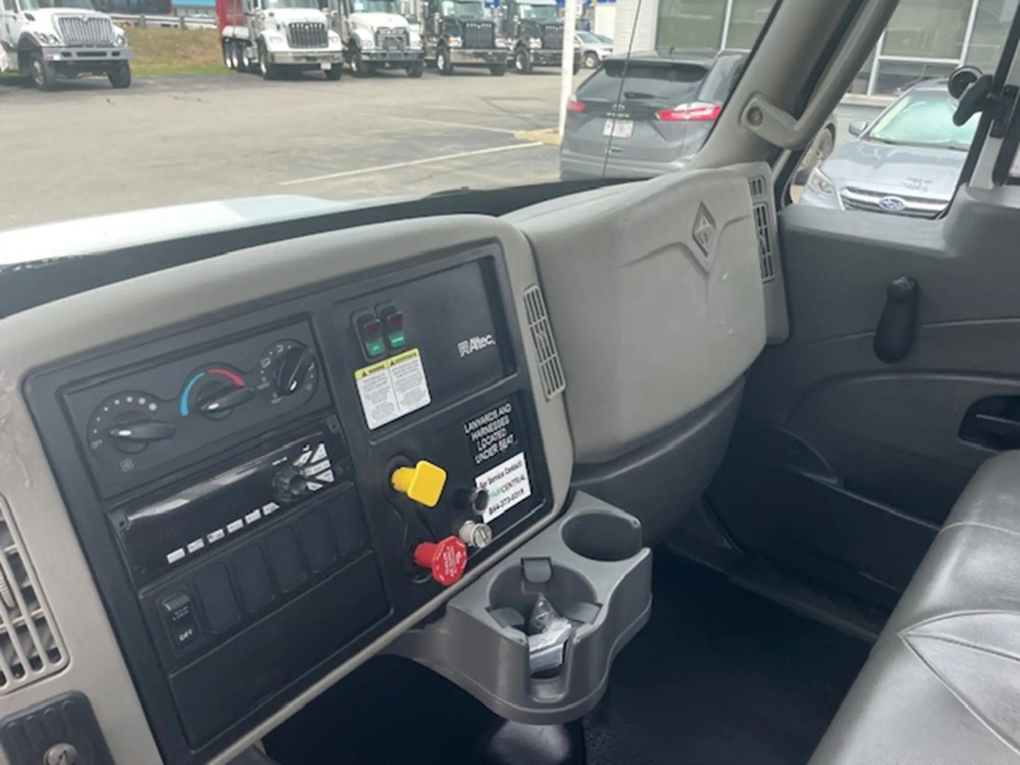 2019 International 4300 in Barrington, NH — photo 23