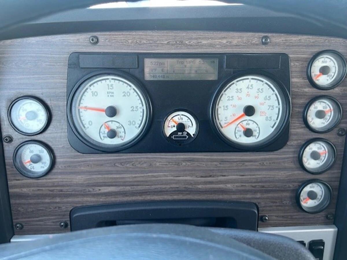 2021 Freightliner 122SD in Fort Worth, TX — photo 21