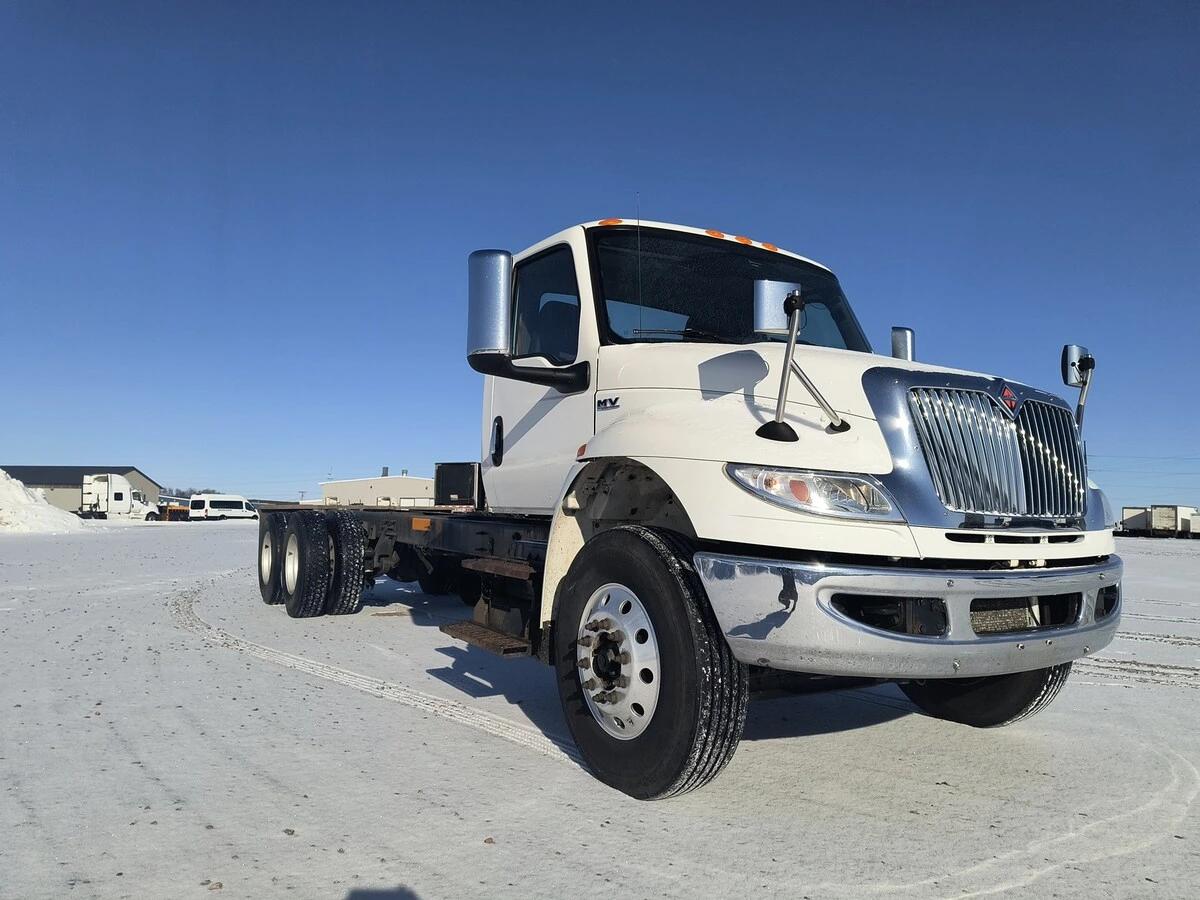 2021 International MV in Marshfield, WI — photo 4