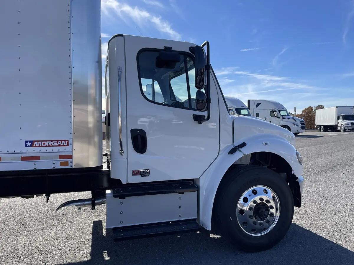 2026 Freightliner M2 106 in Chattanooga, TN — photo 4