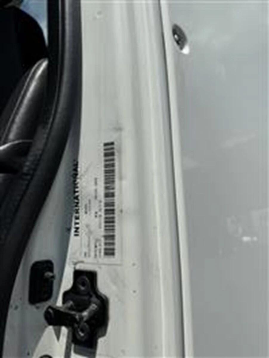 2019 International LT in Austin, IN — photo 10