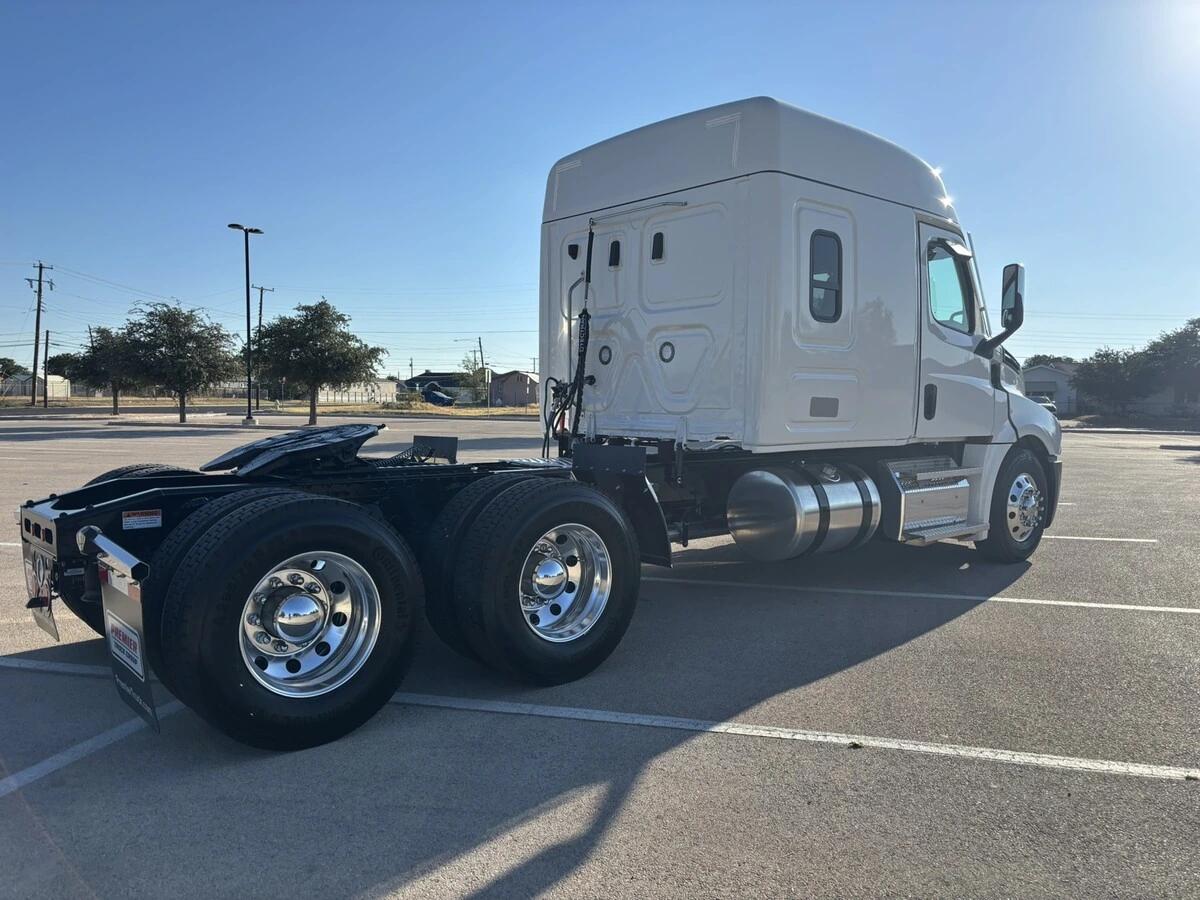 2026 Freightliner Cascadia in Amarillo, TX — photo 5