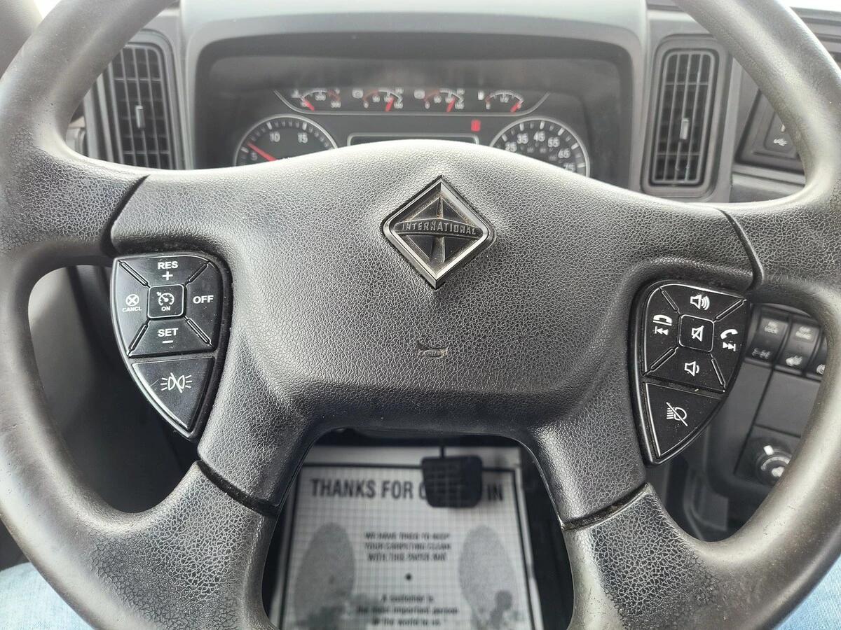 2022 International LT in Wausau, WI — photo 8