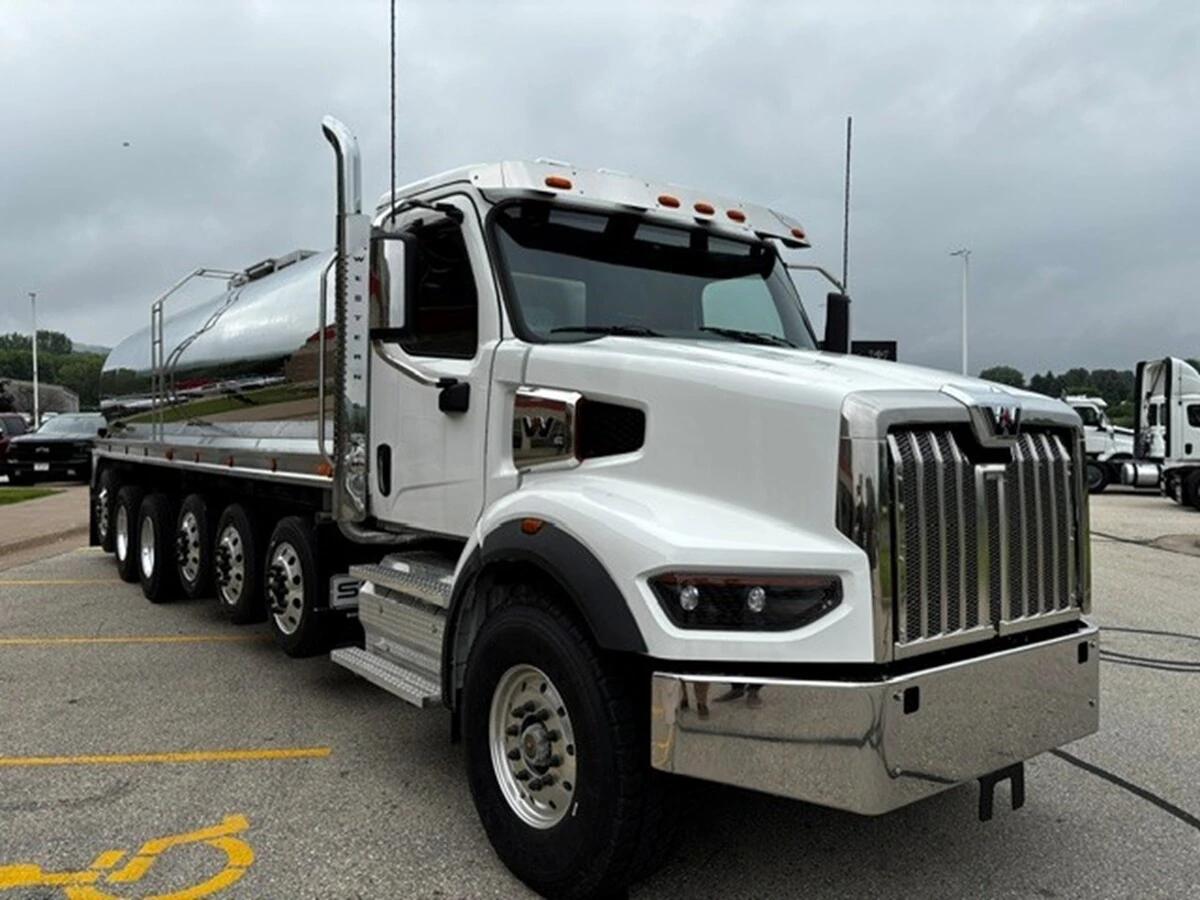 2026 Western Star 49X in La Crosse, WI — photo 3