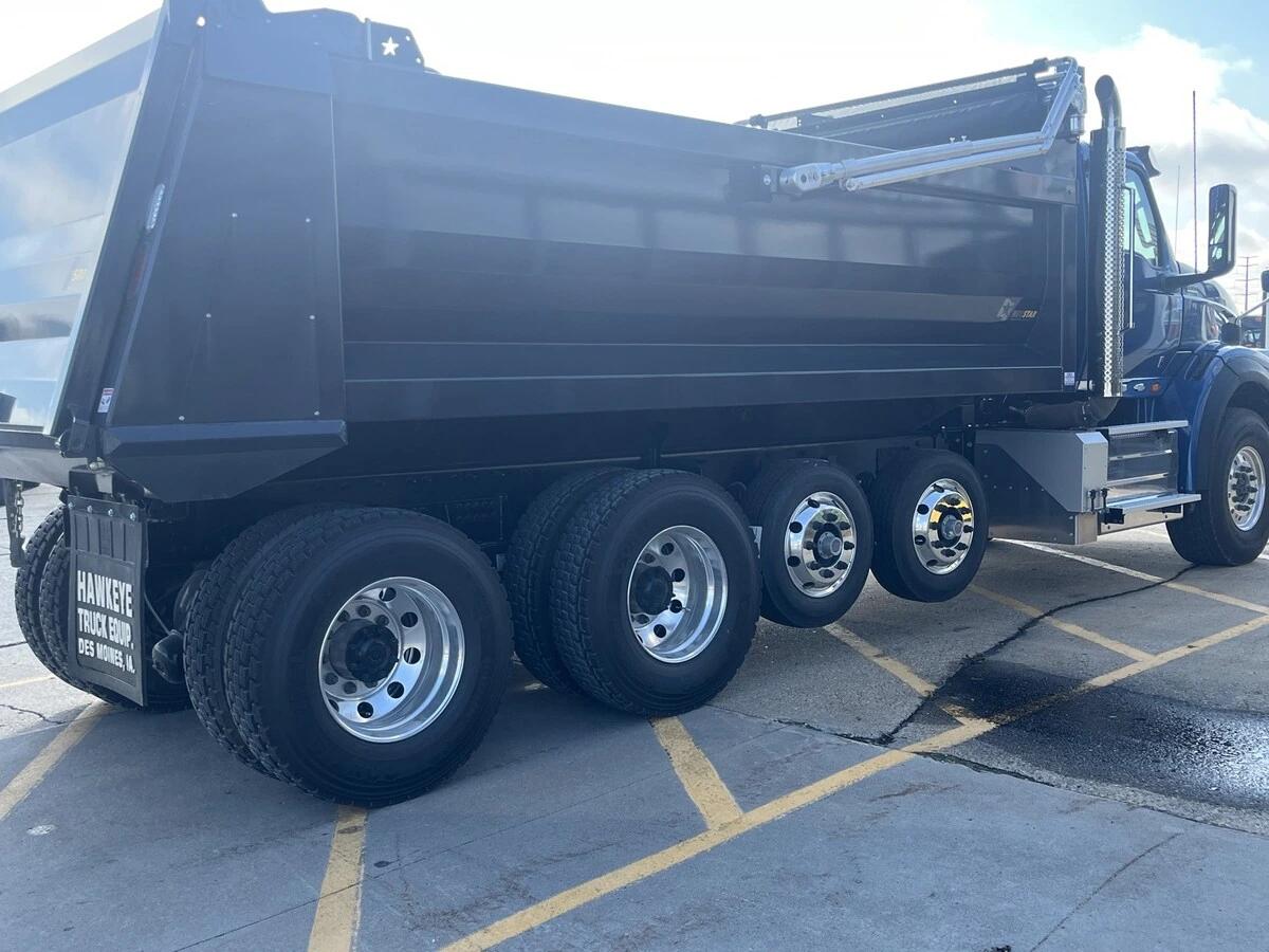 2026 International HX in Altoona, IA — photo 5