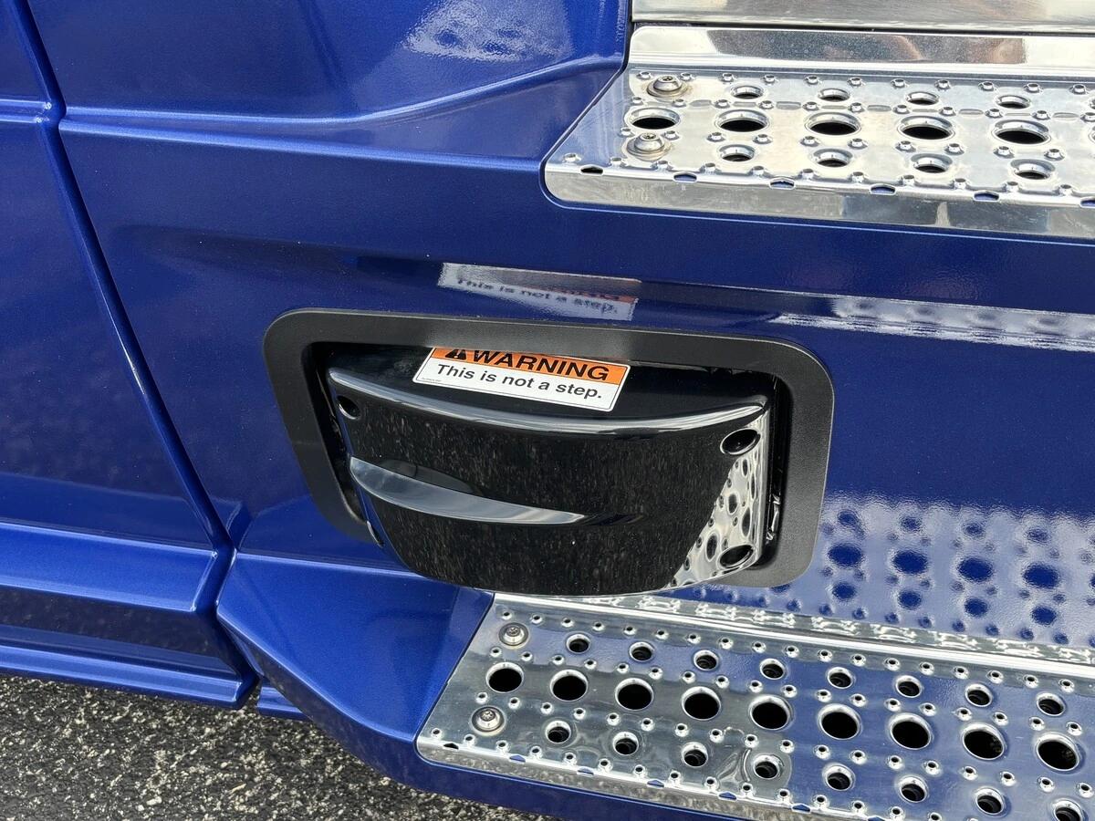 2026 Freightliner Cascadia in Knoxville, TN — photo 27