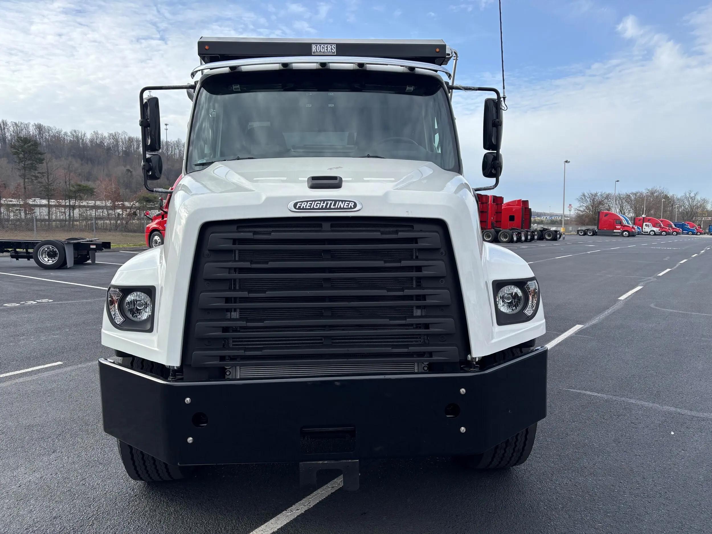 2025 Freightliner 114SD in Knoxville, TN — photo 5