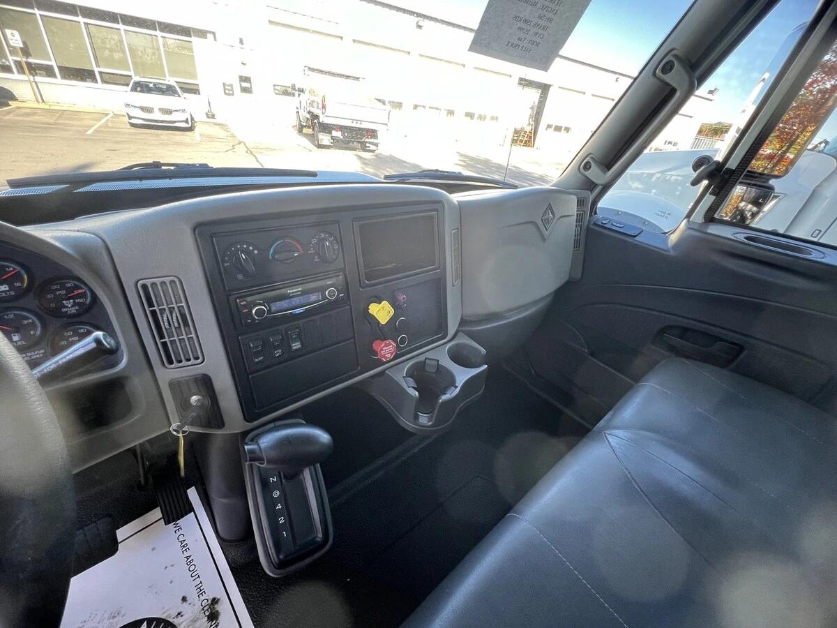 2015 International 4300 in Barrington, NH — photo 14