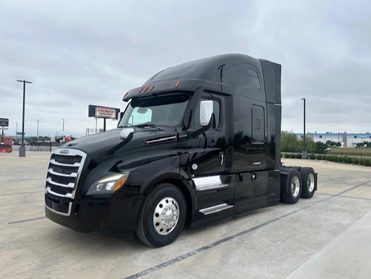 2022 Freightliner Cascadia