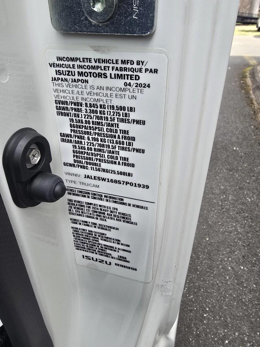 2025 Isuzu NRR in Danbury, CT — photo 10