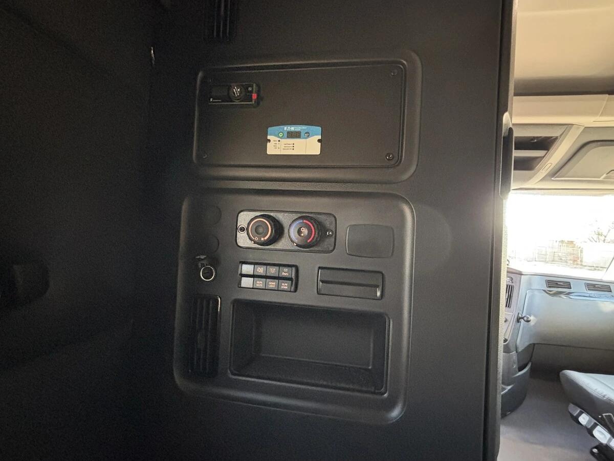 2026 Freightliner Cascadia in Amarillo, TX — photo 40