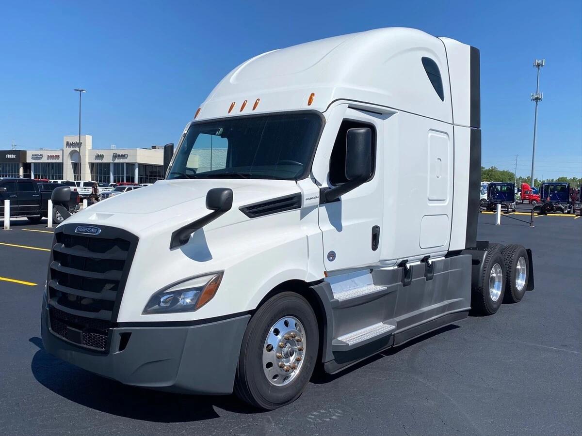 2023 Freightliner Cascadia