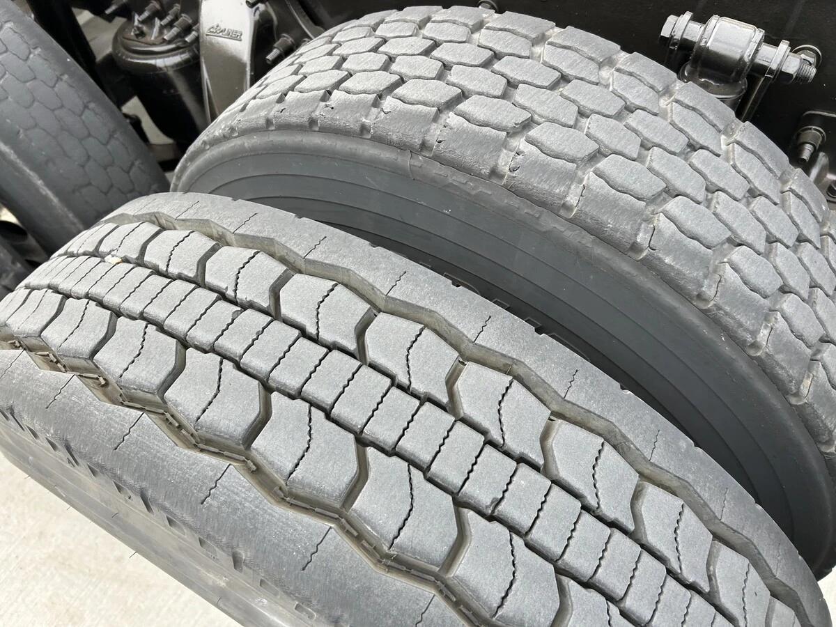2019 Freightliner Cascadia — photo 11