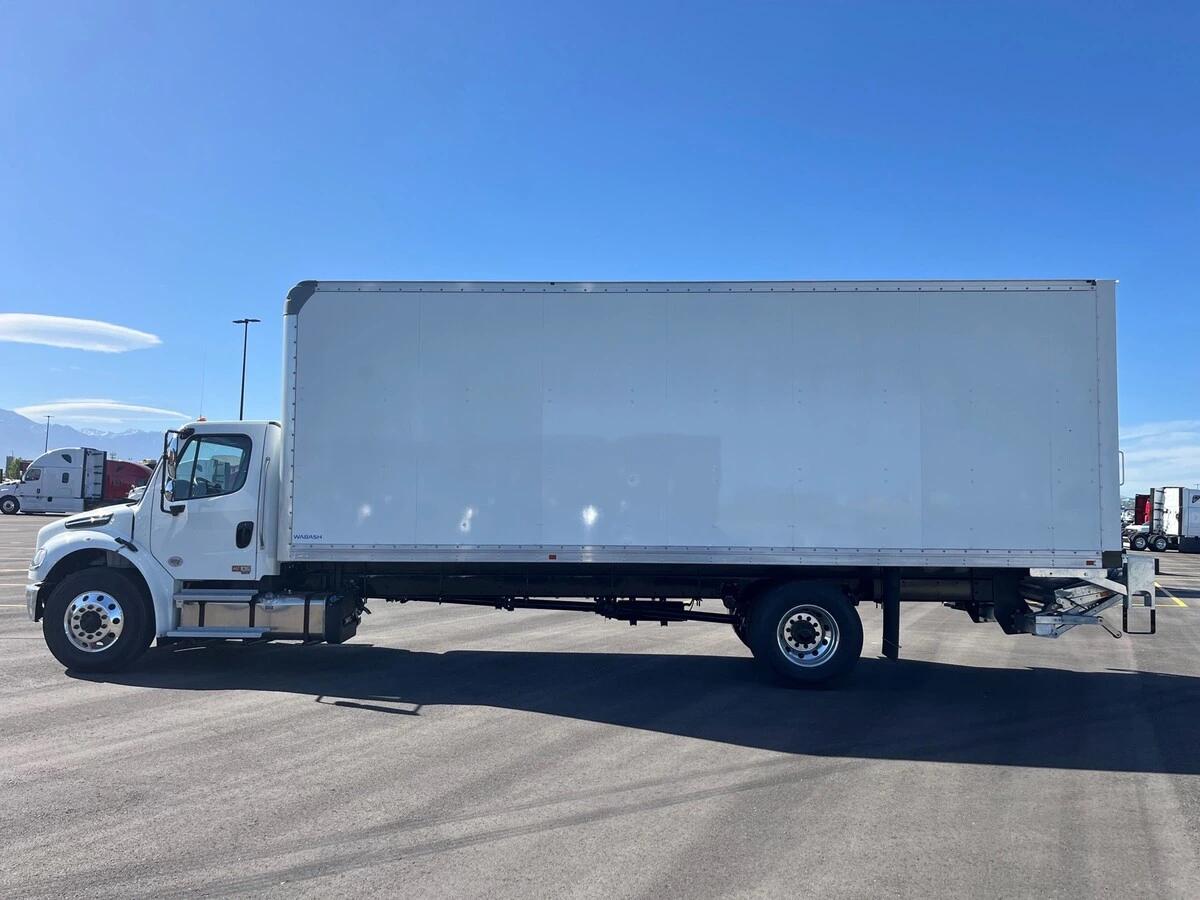 2027 Freightliner M2 106 — photo 10