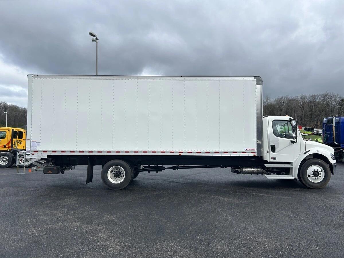 2026 Freightliner M2 106 — photo 6