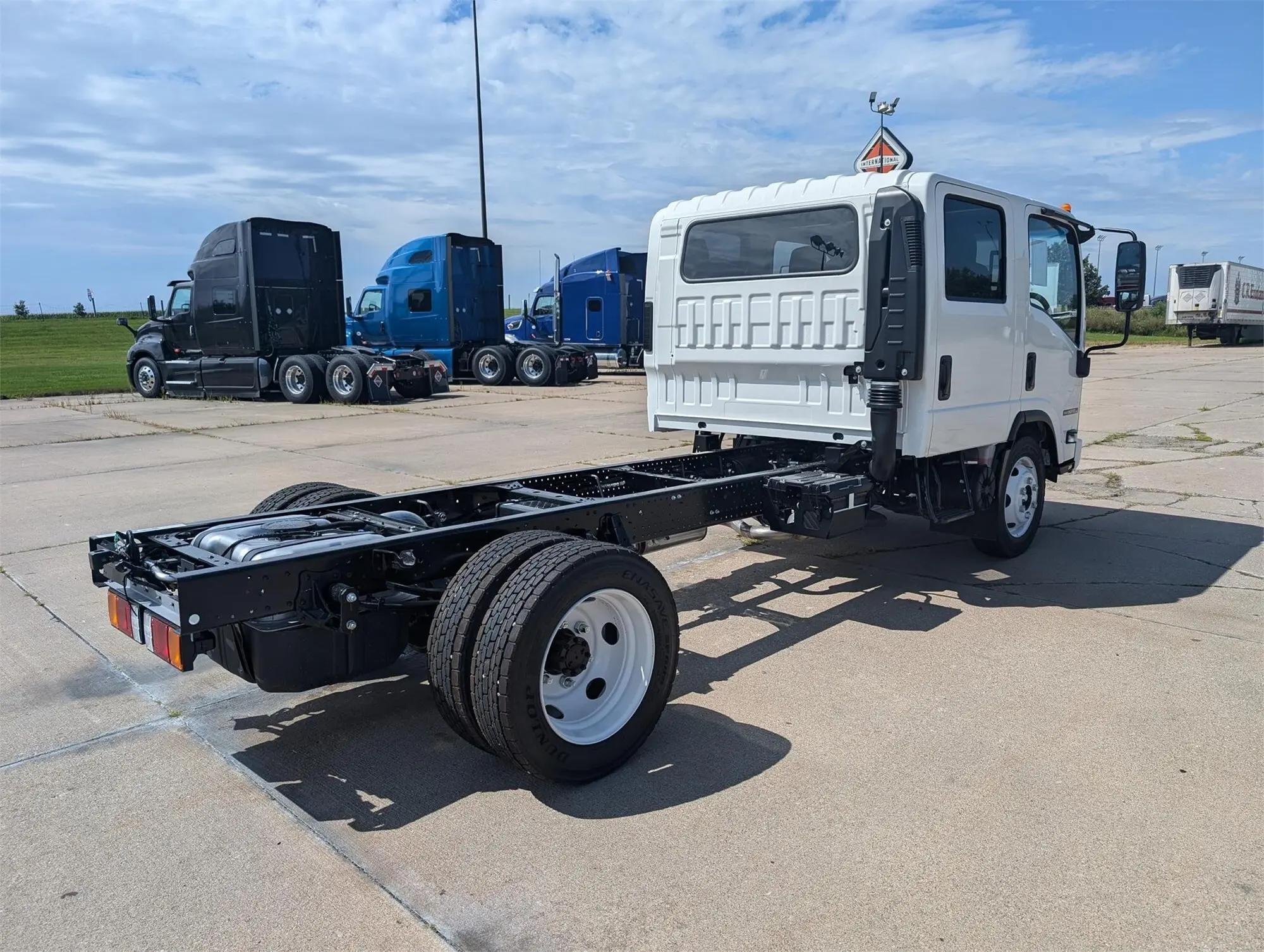 2025 Isuzu NPR in Davenport, IA — photo 4