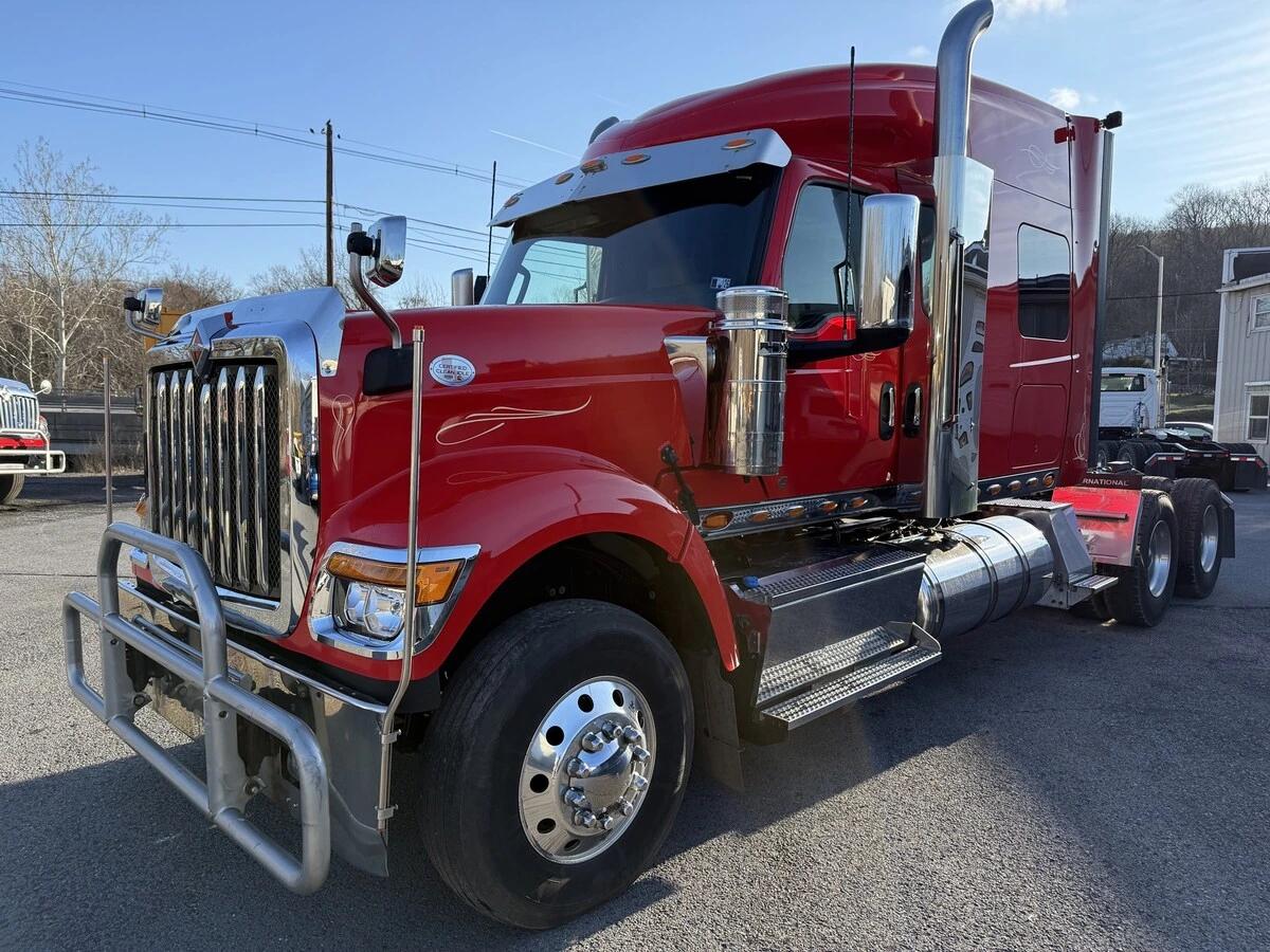 2022 International HX