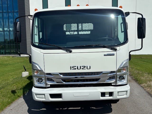2025 Isuzu in Ankeny, IA — photo 5
