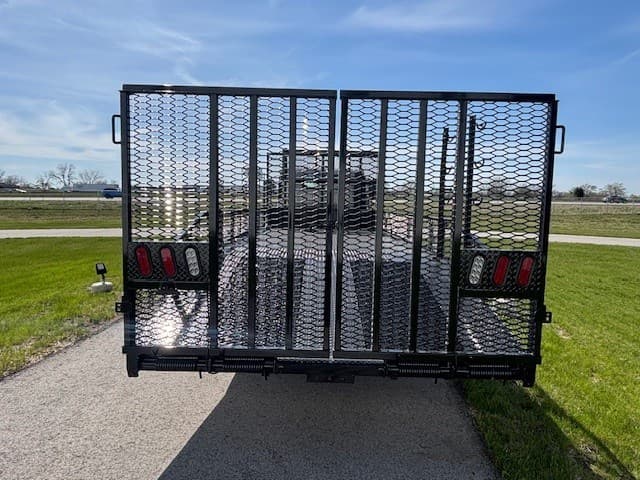 2025 Isuzu in Ankeny, IA — photo 4