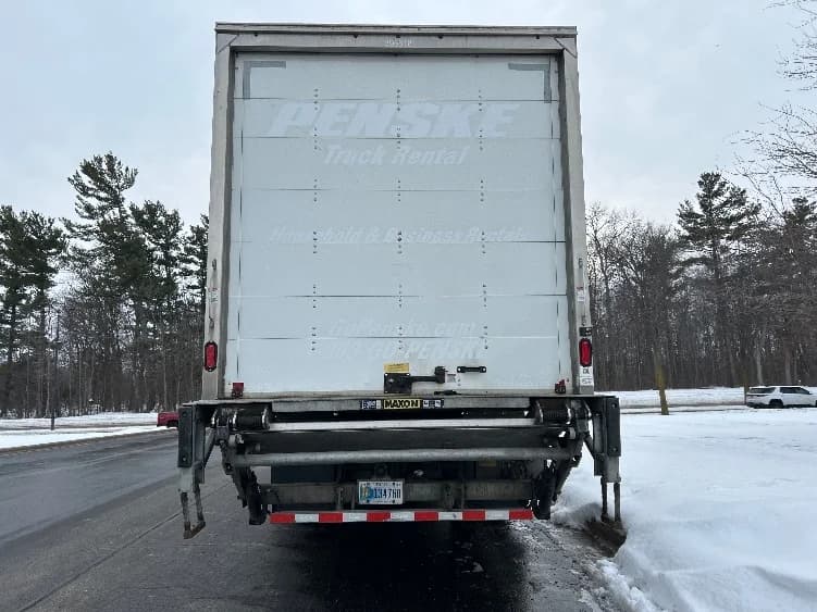 2022 Freightliner M2 106 in Milwaukee, WI — photo 7