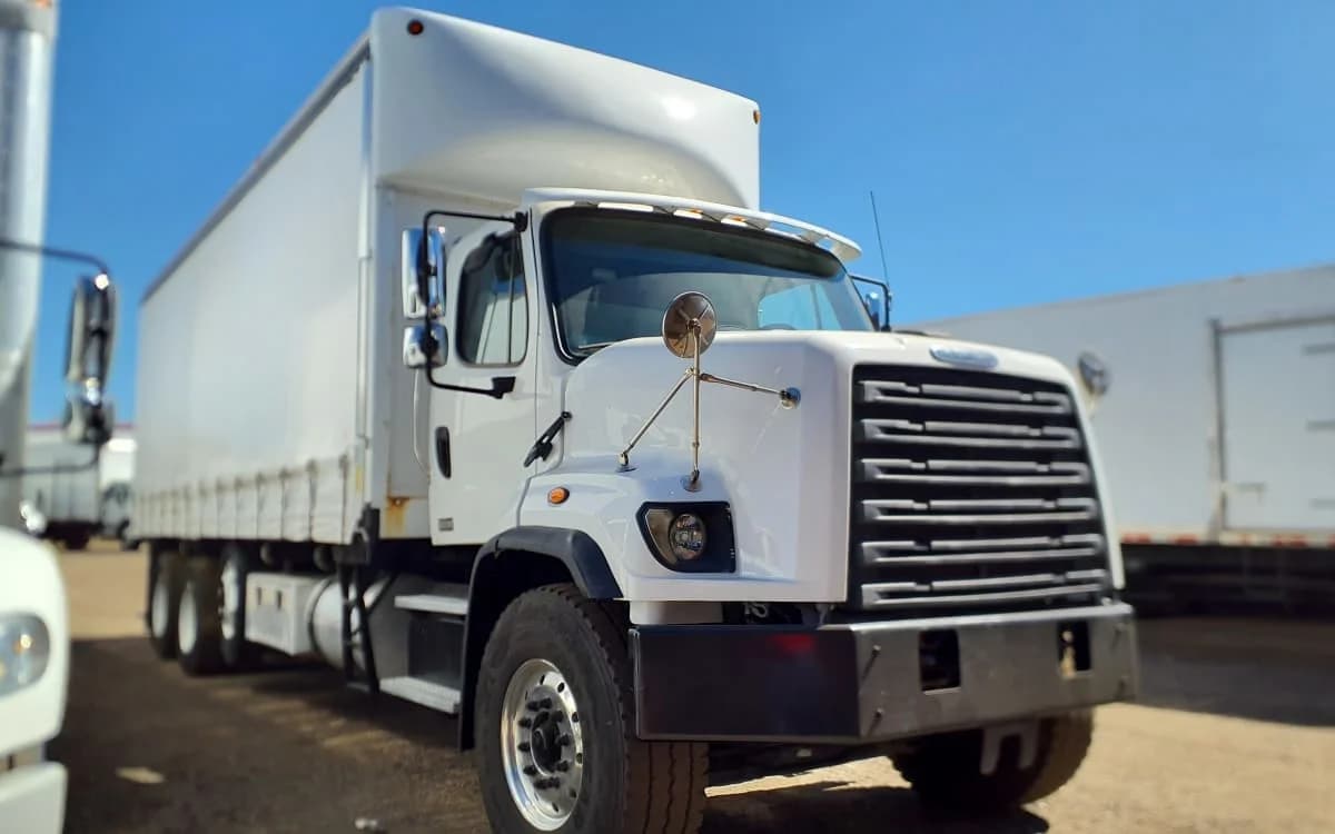 2016 Freightliner 108SD in Commerce City, CO — photo 3