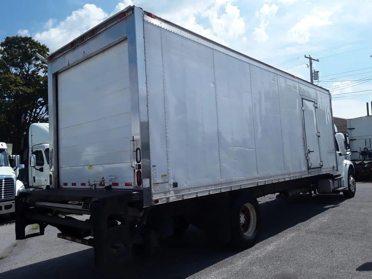 2016 Freightliner M2 106 in Allentown, PA — photo 4