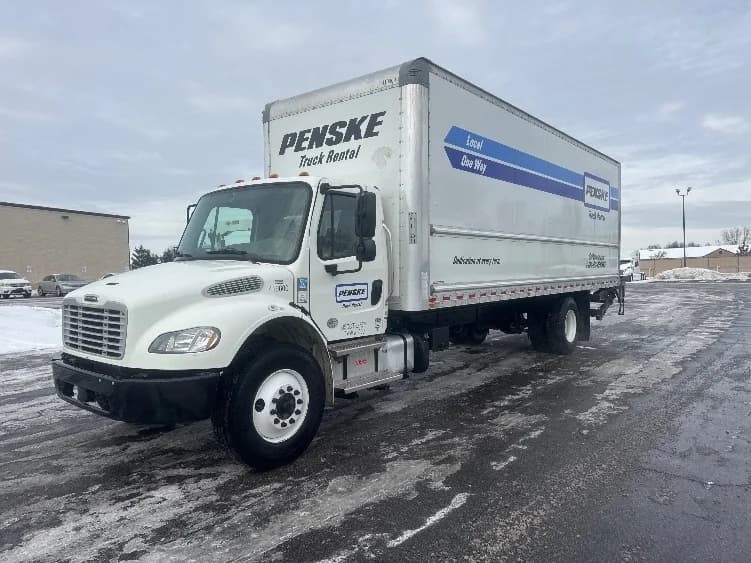 2022 Freightliner M2 106 in Columbus, OH — photo 3