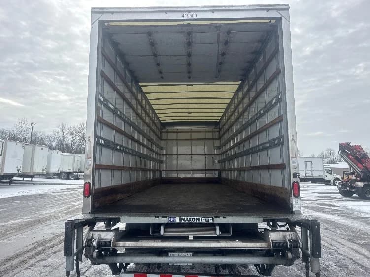2022 Freightliner M2 106 in Columbus, OH — photo 8